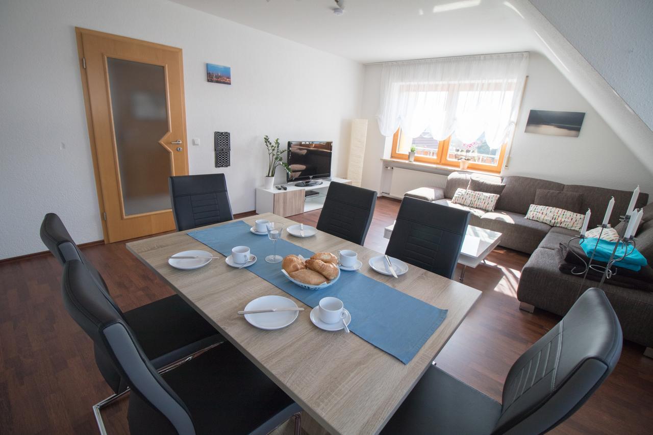 Ferienwohnung Weiher - Naehe Nuernberg / Messe Schwanstetten Eksteriør billede