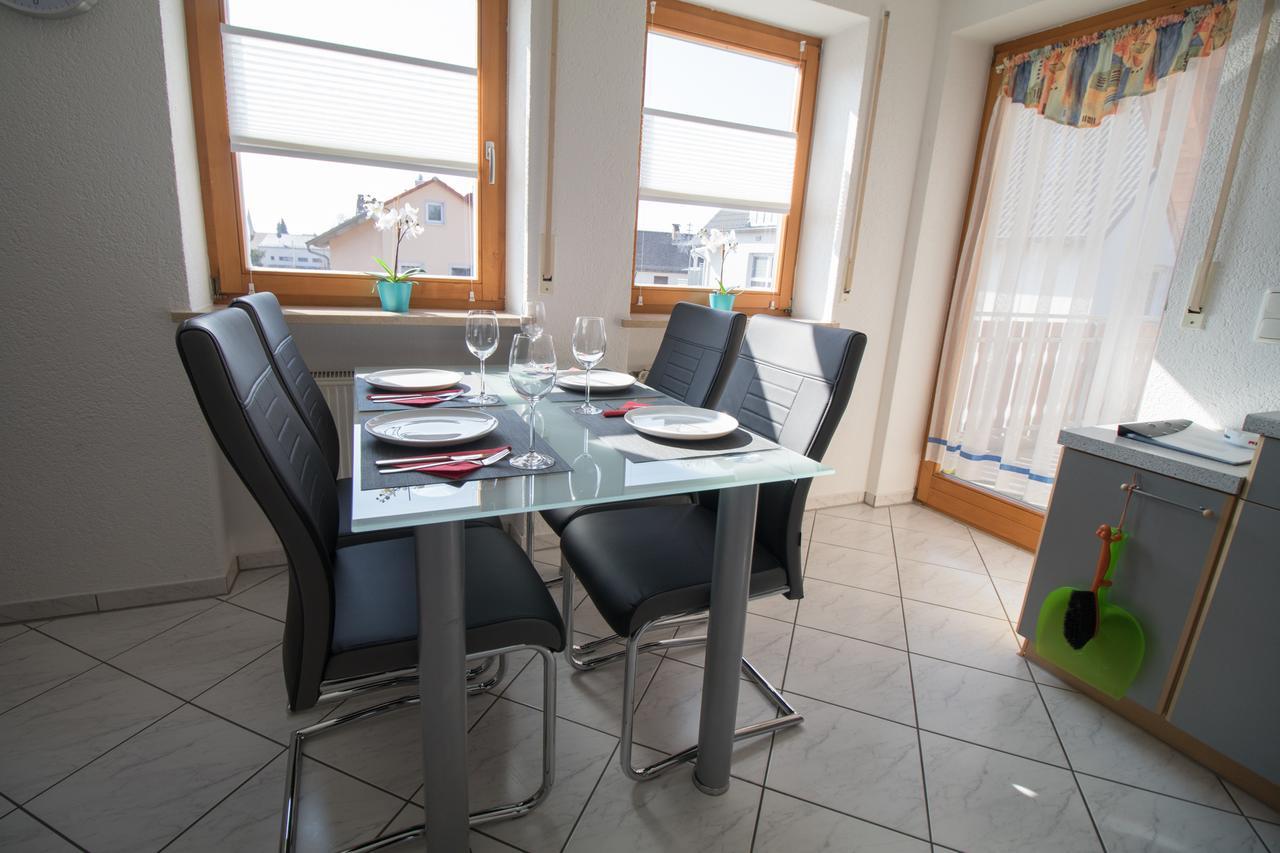 Ferienwohnung Weiher - Naehe Nuernberg / Messe Schwanstetten Eksteriør billede
